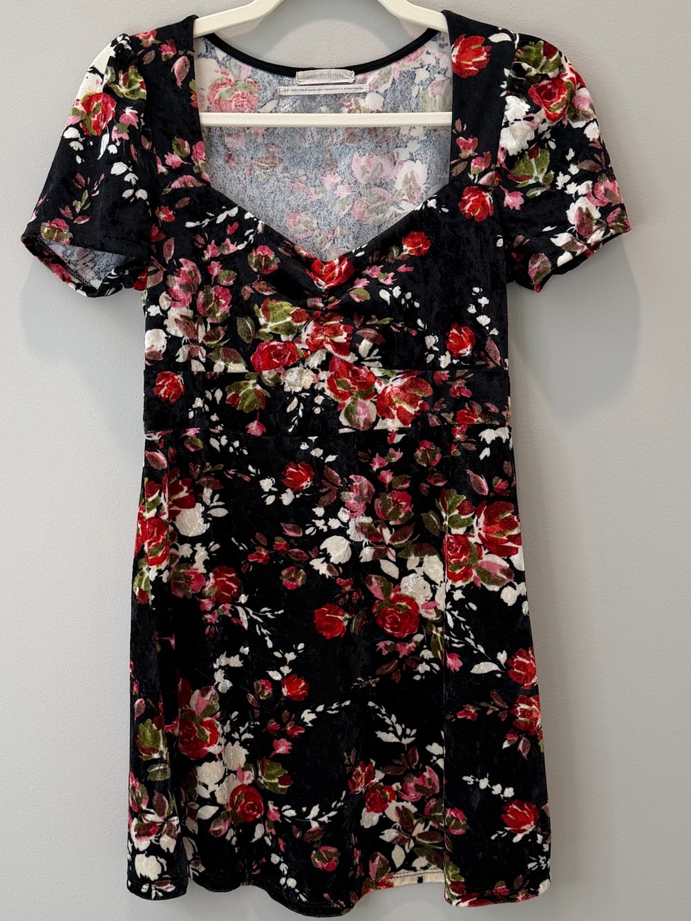 🖤 Urban Outfitters Floral Velvet Mini Dress | Size S/P
